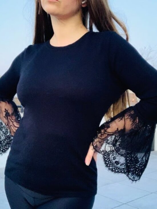 Tops - Vince Camuto Flare Lace Sleeves Sweater
